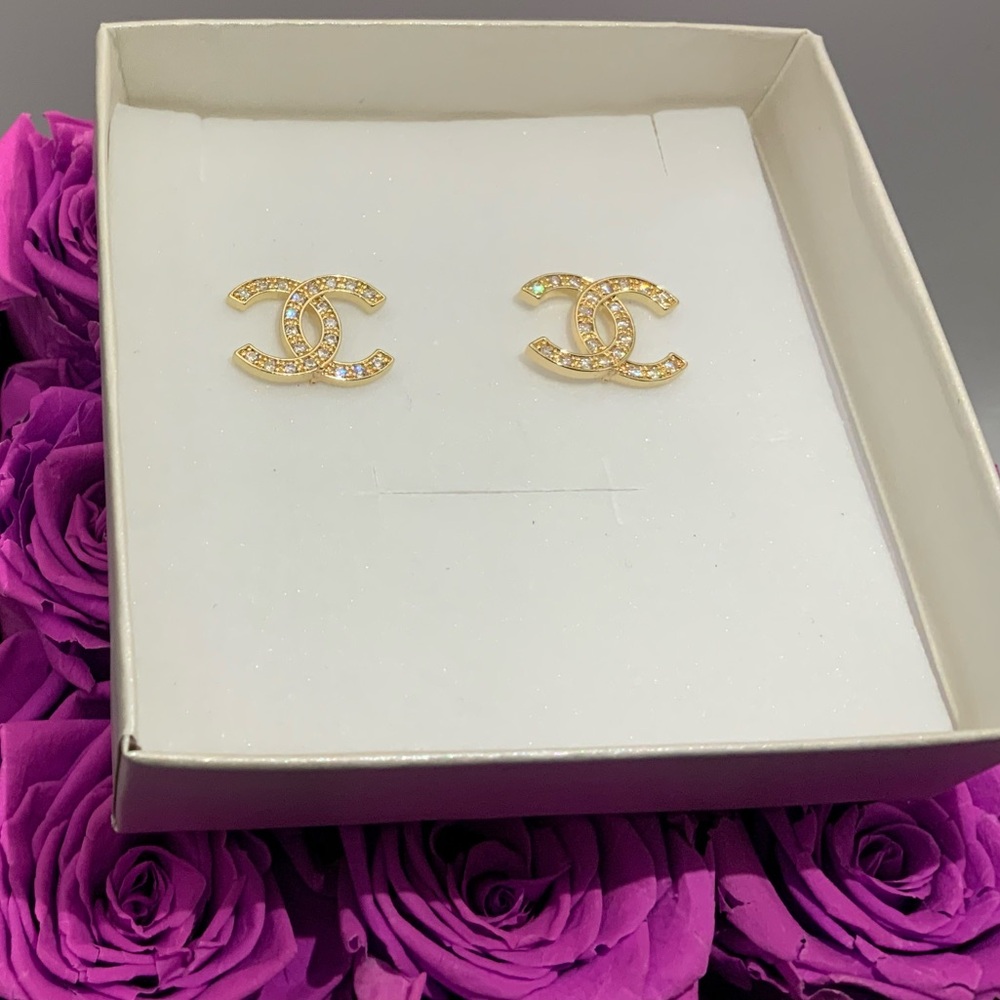 Elegant Gold Crystal Earrings